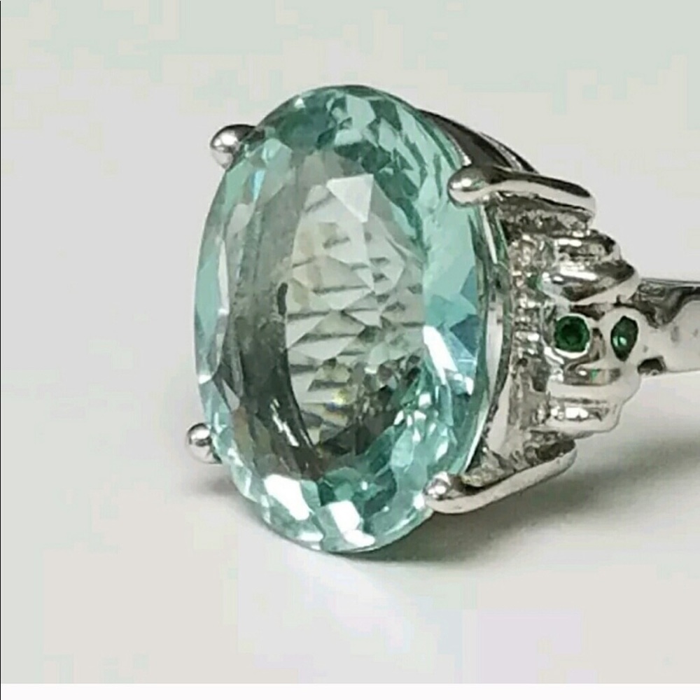 💚Estate Genuine Light Green Amethyst  In .925.